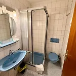Zur Alten Bruecke بيت ضيافة