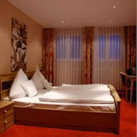 게스트하우스 Zur Alten Bruecke 3*